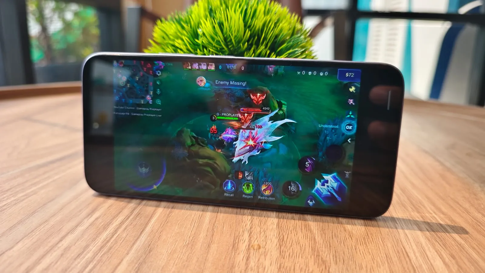 Review Infinix HOT 70 setelah tiga bulan pemakaian, membahas desain, performa Helio G100 Ultimate, baterai 6000mAh, XOS, dan Bypass Charging.