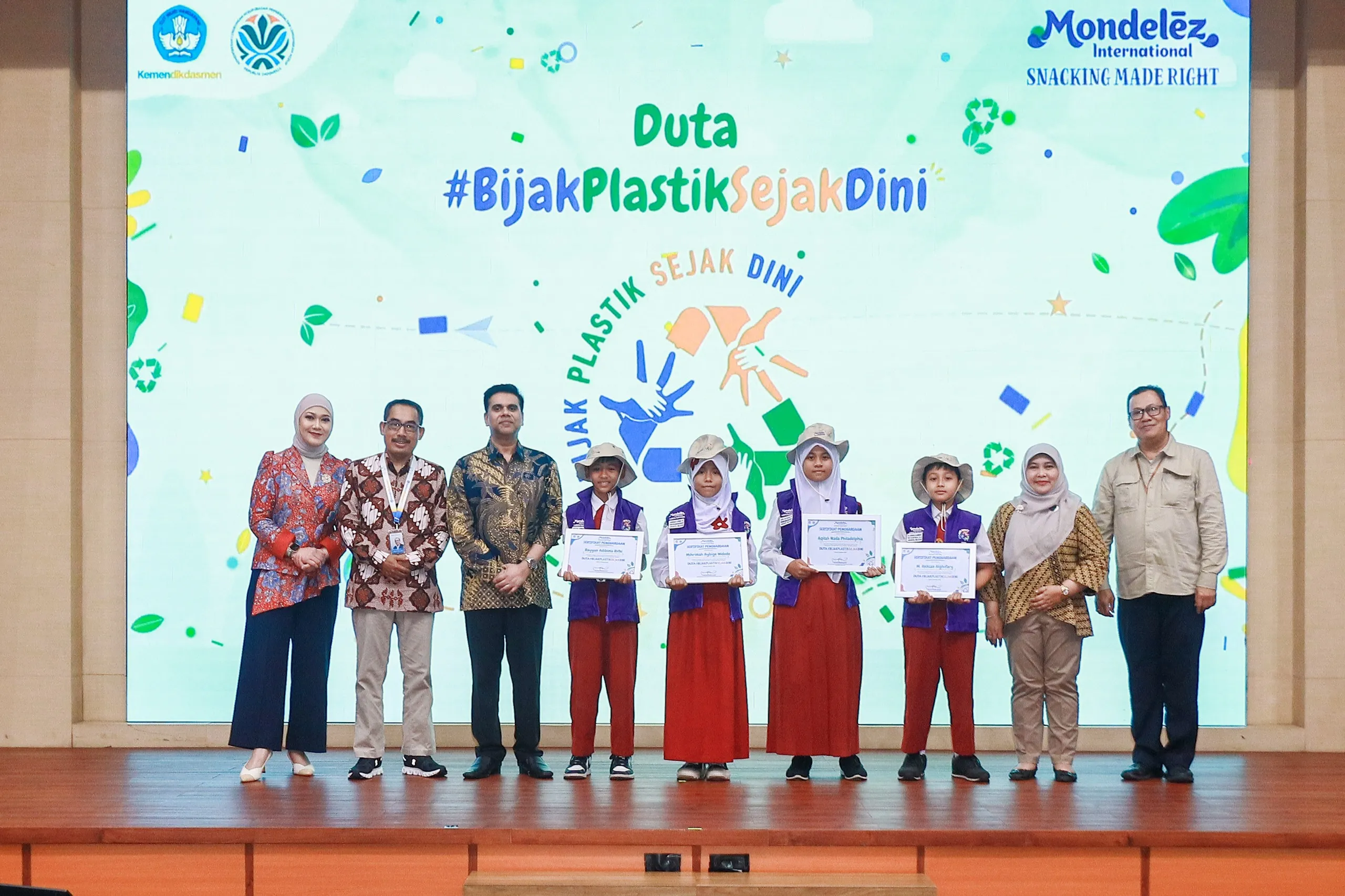 Mondelēz Indonesia memperluas program #BijakPlastikSejakDini melalui duta siswa, empat sekolah baru, dan edukasi pengelolaan sampah plastik.