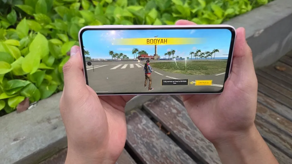 Galaxy A27 5G Gaming Package hadir dengan bonus hingga Rp1 juta, Snapdragon 6 Gen 3, layar 120Hz, serta item eksklusif Free Fire.